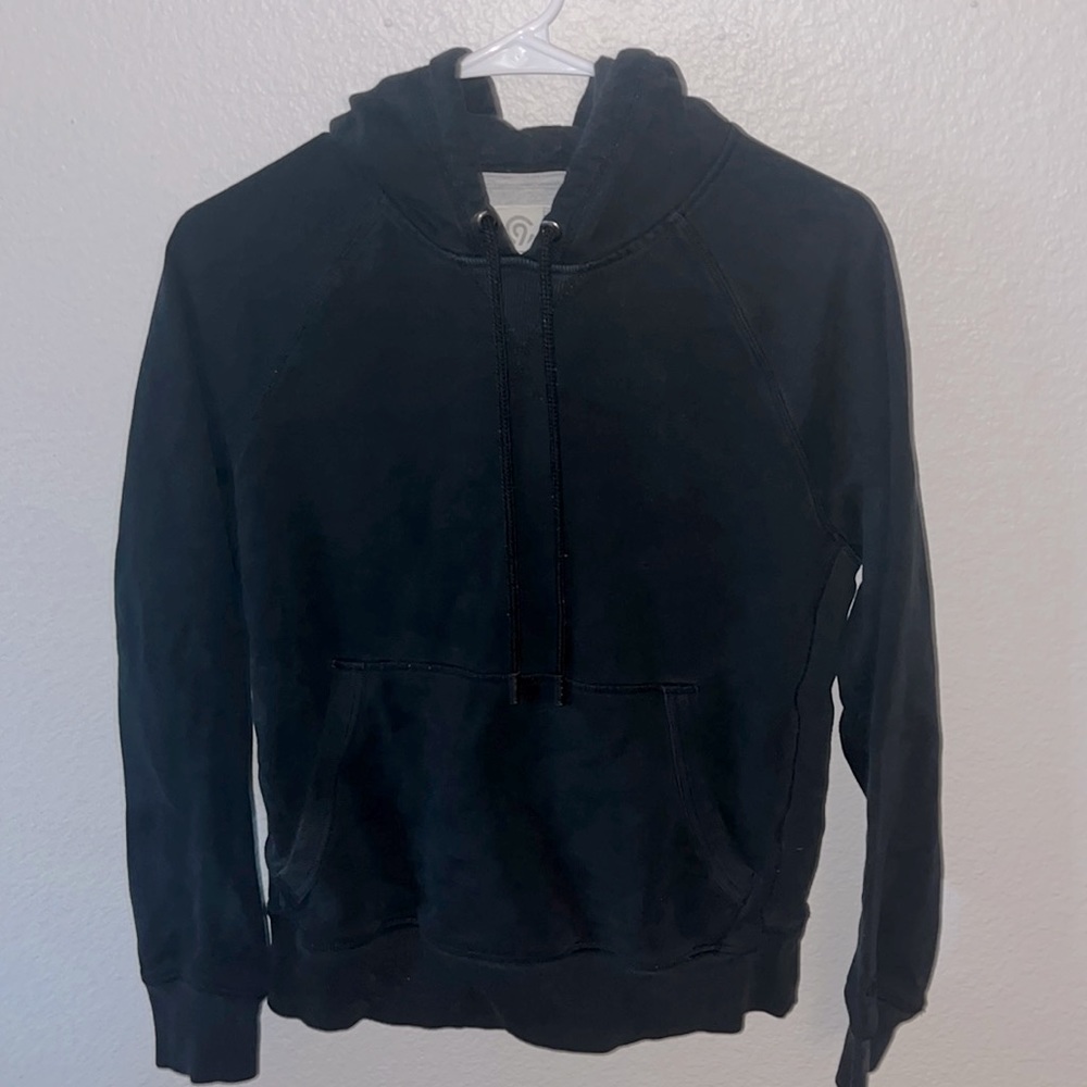 black champion hoodie